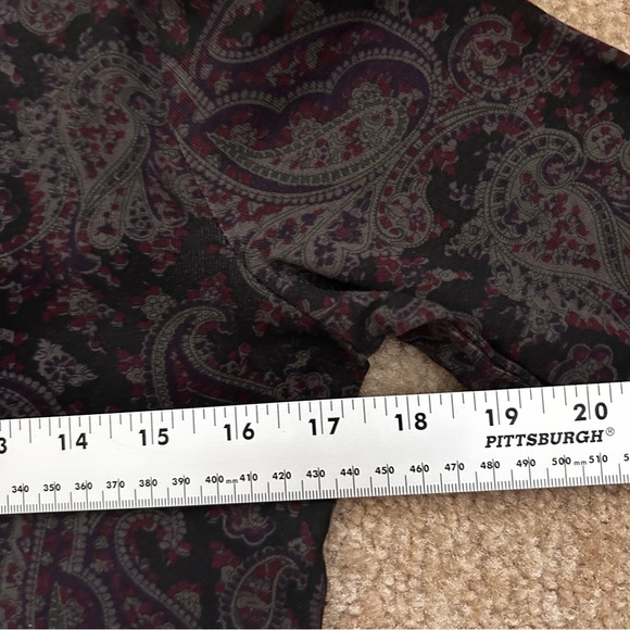 Lauren Ralph Lauren Petites Paisley Long Sleeve Crewneck Tee - Picture 5 of 6